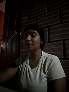 Snapshot of Sofythom1 chatting on 07/22/26, 02:02 Sofythom1 online show from 07/22/26, 02:02