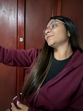 Sofythom1 online show from 01/09/26, 04:19