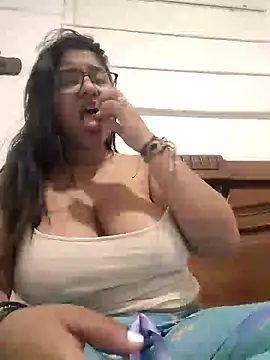 Sofythom1 online show from 01/15/25, 01:02