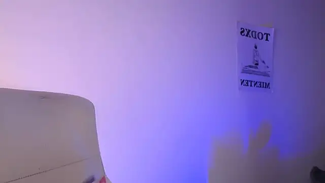 Snapshot of elektraa_sky11 chatting on 01/15/25, 09:20 elektraa sky11 online show from 01/15/25, 09:20