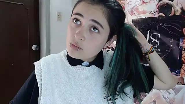 Snapshot of Nylaahh_ chatting on 10/16/25, 07:11 Nylaahh online show from 10/16/25, 07:11