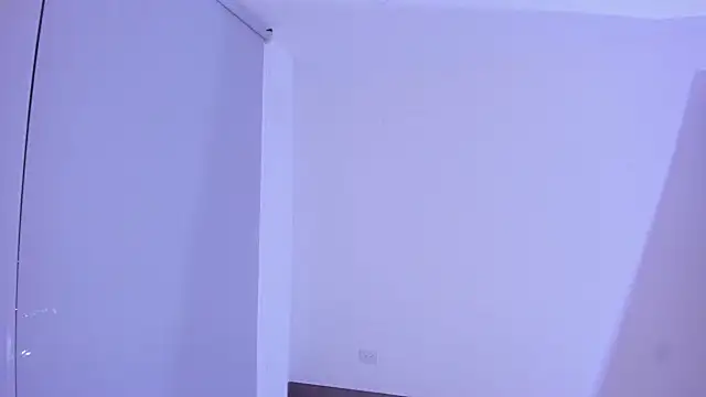 Kaarla    online show from 09/19/25, 03:21