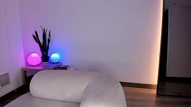 Kaarla    online show from 01/06/26, 12:14