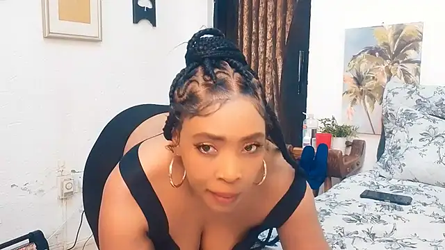 GiantBootyMilf online show from 05/17/26, 04:56