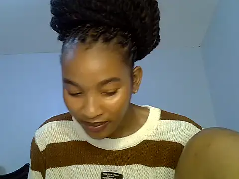 Snapshot of cute-alexis chatting on 06/08/26, 08:37 cute-alexis online show from 06/08/26, 08:37