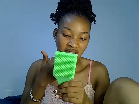 cute-alexis online show from 10/20/25, 08:26