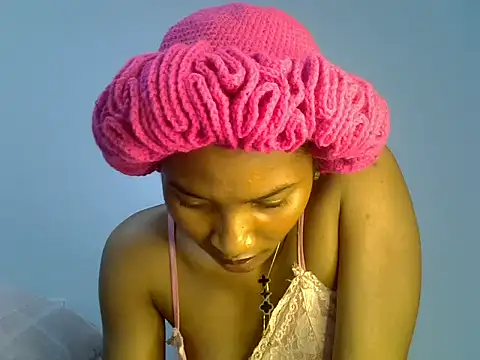 cute-alexis online show from 11/18/25, 10:02