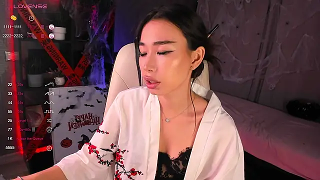 sensualily online show from 10/29/25, 02:05