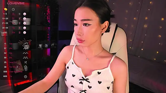 sensualily online show from 11/08/25, 03:15