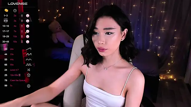 Snapshot of sensualily chatting on 01/18/25, 06:21 sensualily online show from 01/18/25, 06:21