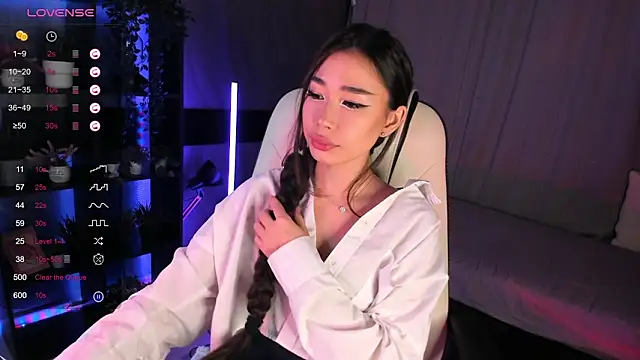 sensualily online show from 11/06/25, 03:38