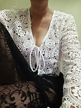 Snapshot of YunLem chatting on 06/10/26, 01:51 YunLem online show from 06/10/26, 01:51