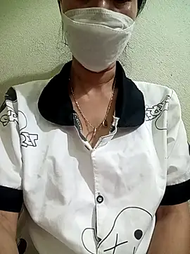 Snapshot of YunLem chatting on 03/08/25, 03:24 YunLem online show from 03/08/25, 03:24