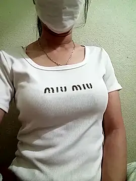 Snapshot of YunLem chatting on 03/06/25, 02:40 YunLem online show from 03/06/25, 02:40
