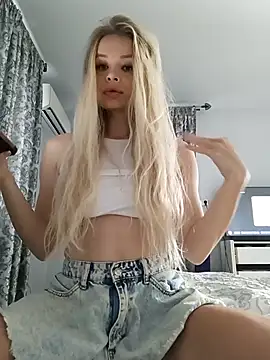 -RIVIERA- online show from 10/28/25, 06:34