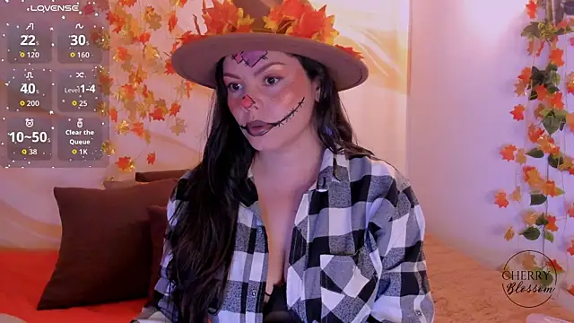 CherryBlossomm  online show from 10/30/25, 01:04