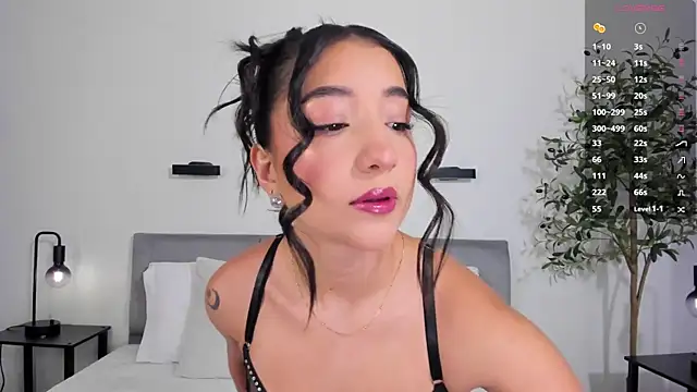 Snapshot of Hannaos chatting on 02/10/26, 11:31 Hannaos online show from 02/10/26, 11:31