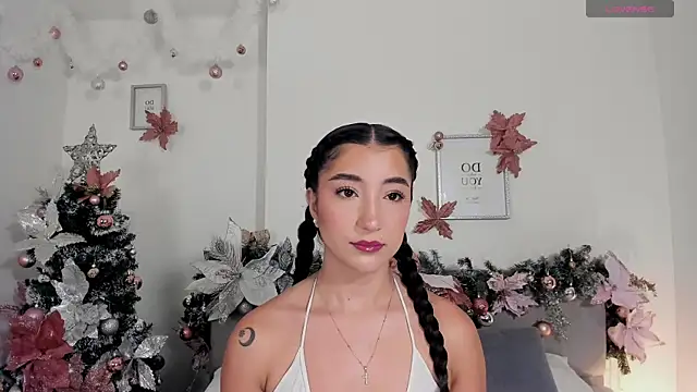 Snapshot of Hannaos chatting on 01/06/26, 11:14 Hannaos online show from 01/06/26, 11:14