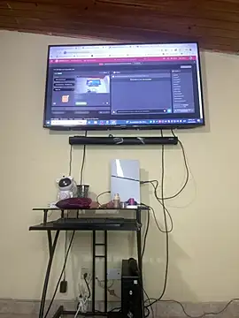 scarlet tommy online show from 04/14/26, 07:41