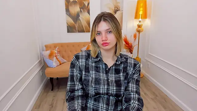 SelenaeMoore online show from 04/04/26, 03:35