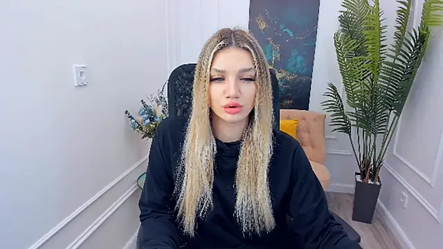 SelenaeMoore online show from 01/09/26, 03:24