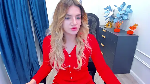 SelenaeMoore online show from 10/17/25, 03:32