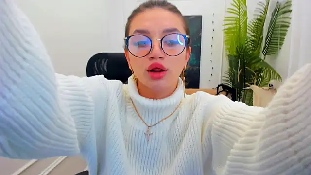 SelenaeMoore online show from 11/02/25, 07:52