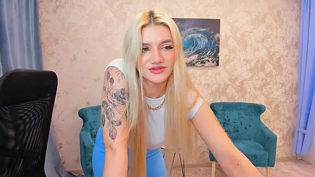 SelenaeMoore online show from 03/17/25, 10:51