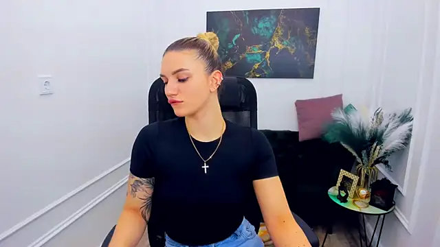 SelenaeMoore online show from 02/22/26, 07:37