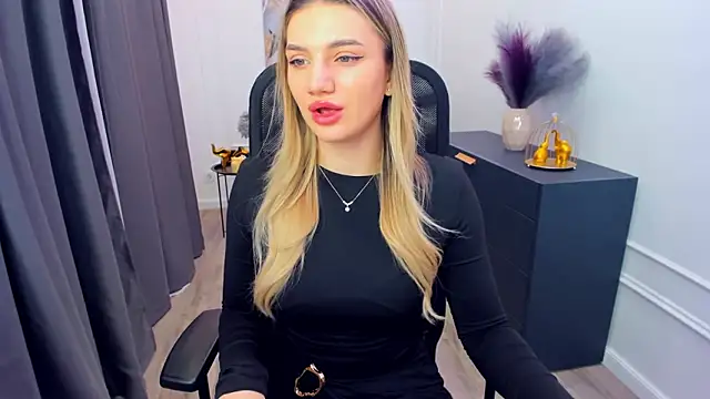 SelenaeMoore online show from 03/05/26, 03:36