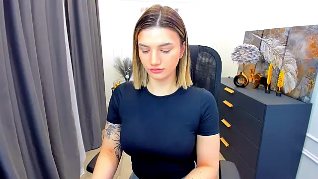 SelenaeMoore online show from 03/25/26, 03:50