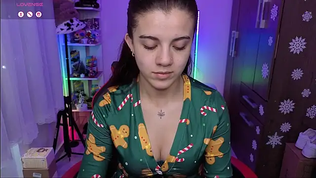 Layla castilloo online show from 12/22/25, 03:34