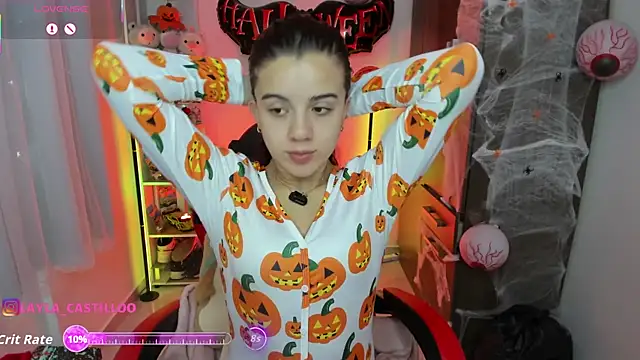 Layla castilloo online show from 10/13/25, 11:45