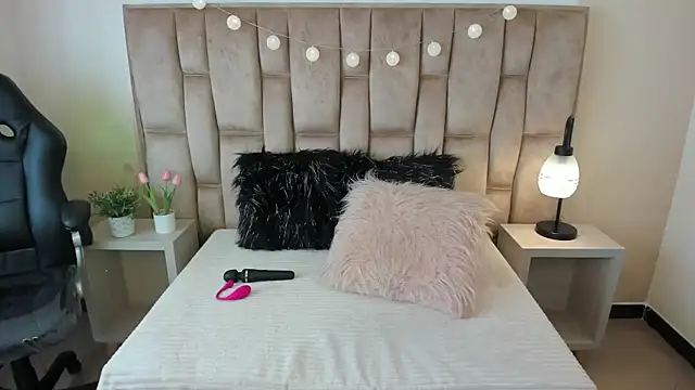 Esteff  o2 online show from 03/12/25, 07:36