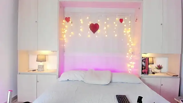 KendallRosse1 online show from 03/05/26, 12:24