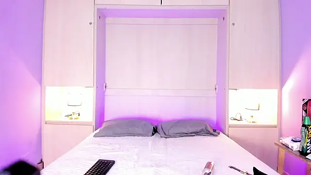 KendallRosse1 online show from 03/05/25, 12:11