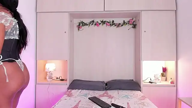 KendallRosse1 online show from 09/27/25, 01:50