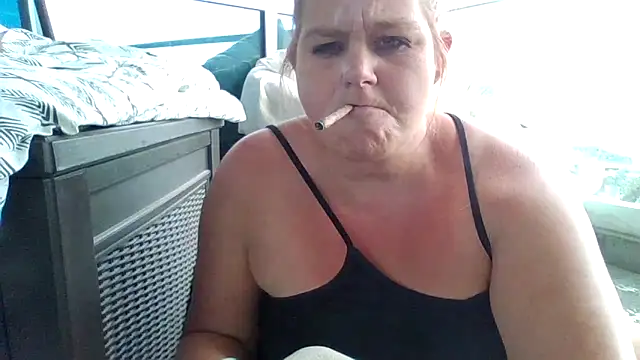 Snapshot of urgoodtime chatting on 11/29/25, 08:53 urgoodtime online show from 11/29/25, 08:53