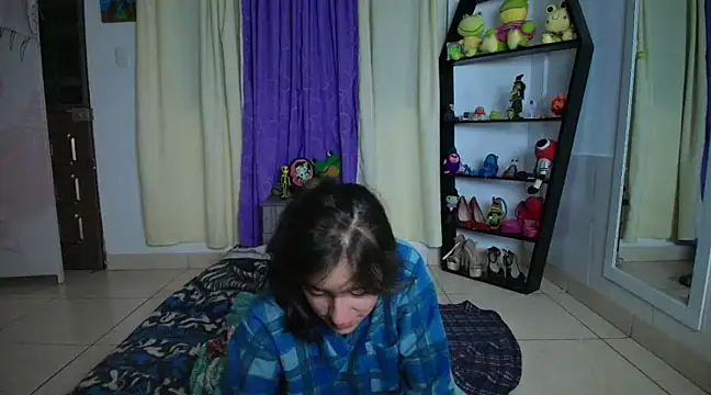 Violeta Arnau online show from 02/12/25, 05:15