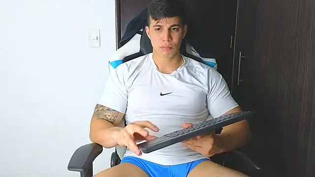 Ethanstill1 online show from 12/13/24, 03:49