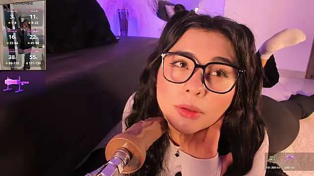 Danna adams01 online show from 06/03/26, 07:40