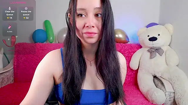 Snapshot of AlinaWett chatting on 02/23/25, 03:24 AlinaWett online show from 02/23/25, 03:24