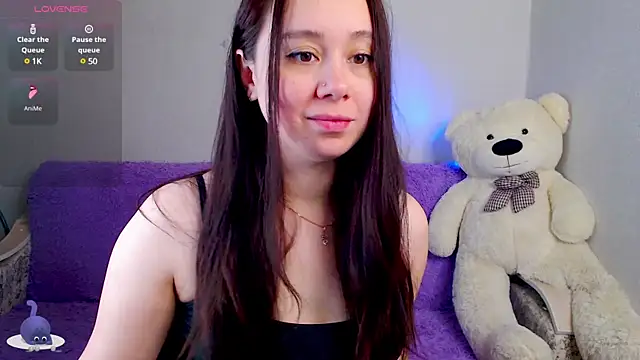 Snapshot of AlinaWett chatting on 02/05/25, 03:02 AlinaWett online show from 02/05/25, 03:02