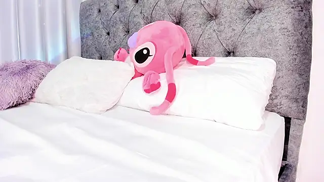 Snapshot of abbyfoxx_ chatting on 02/12/25, 03:16 abbyfoxx online show from 02/12/25, 03:16