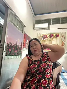 Snapshot of NDith chatting on 03/27/26, 11:38 NDith online show from 03/27/26, 11:38