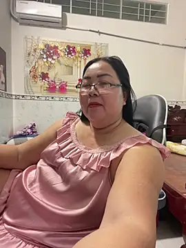 Snapshot of NDith chatting on 03/30/26, 10:50 NDith online show from 03/30/26, 10:50