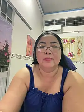 Snapshot of NDith chatting on 06/21/26, 01:06 NDith online show from 06/21/26, 01:06
