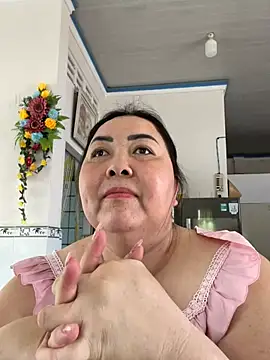 Snapshot of NDith chatting on 04/06/26, 05:30 NDith online show from 04/06/26, 05:30