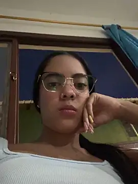 NAUGHTY LITTLE 18 online show from 02/12/26, 11:48