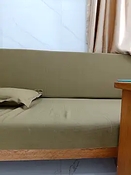 Snapshot of lyna_bl chatting on 11/17/25, 03:43 lyna bl online show from 11/17/25, 03:43